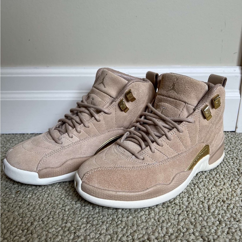 Jordan 12 Vachetta tan